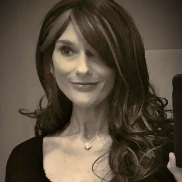 Meet your Posher, Bridget Marlow, Marigold’s Boutique! - Picture 2 of 4